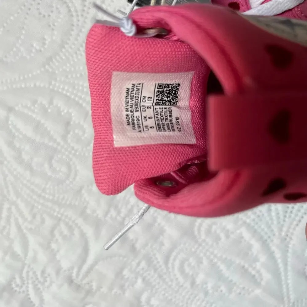 NWT Converse Toddler Street Mid Top Glitter Heart Sneakers Sneakers Size 6
